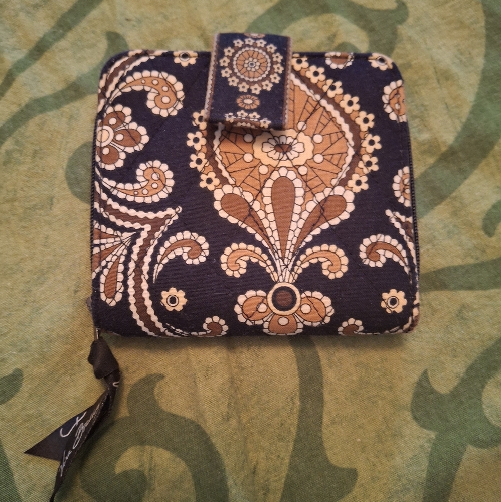 Elegant Black and Tan Women's Wallet